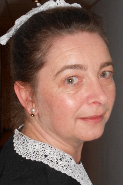 Stéphanie Colpé as La mère d'Olivia