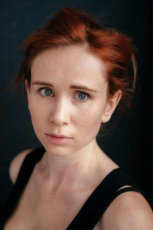 Yana Esipovitch as Girl with plait