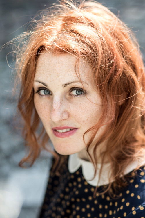 Hélène Hiquily as La femme d'Arkadi