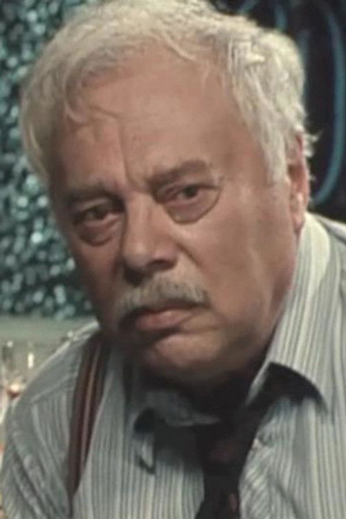 Mikhail Lvov as Entertainer