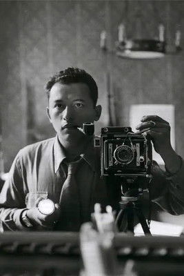 Nacho López as Party Boy