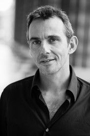 Jean-Sébastien Bou as Le prince de Mantoue