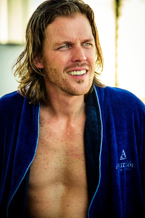 Nathan Christopher Haase as Machine Elf