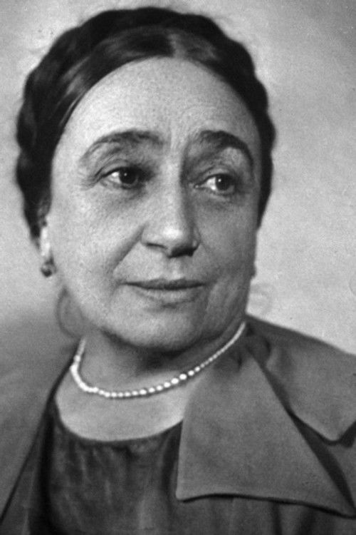 Varvara Ryzhova as Yefrosina Potapovno, Larisa's Aunt