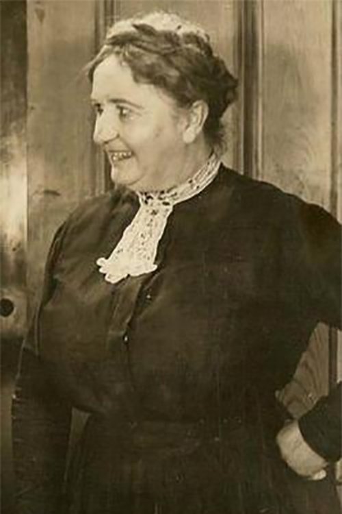 Milla Davenport as German