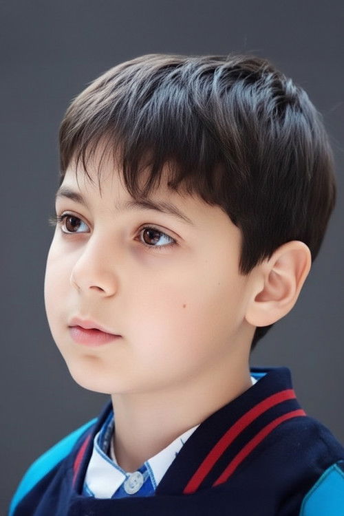 Boran Etili as Şakir