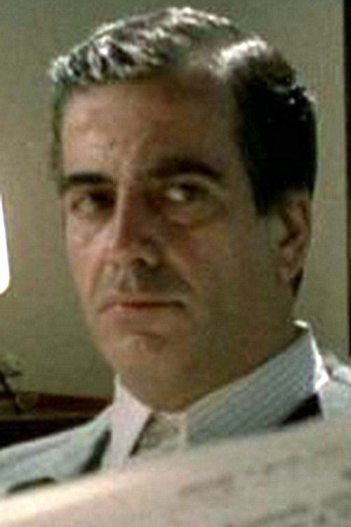 Umberto Angelucci as il padre di Caruso