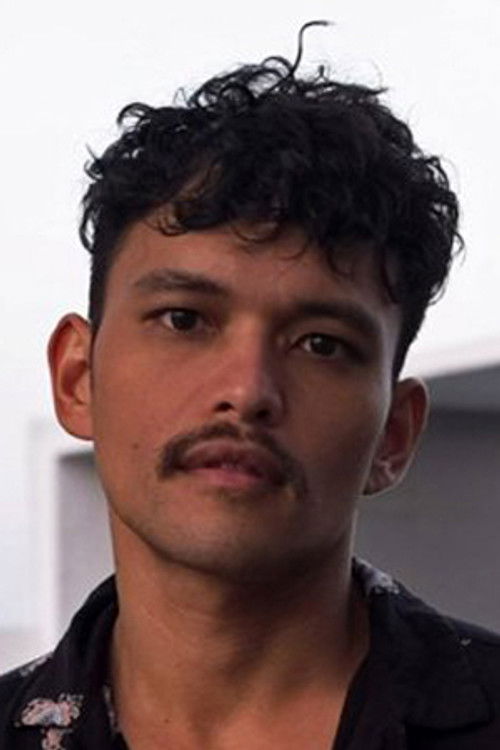 Saroj Kunatanad as The Minimalist