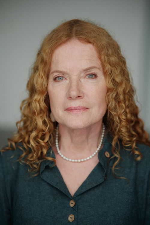 Irina Brazgovka as мать