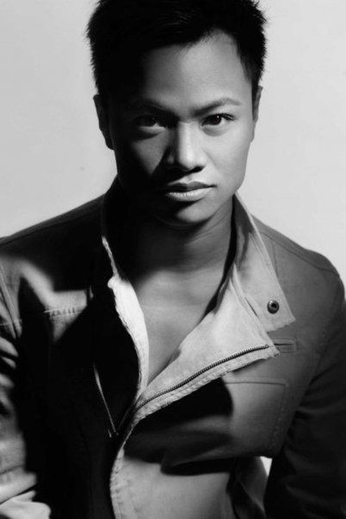 Ricci Chan as Boni Woolworth