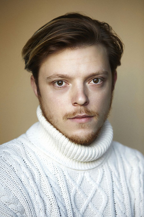 Lukas Leibe as Tim