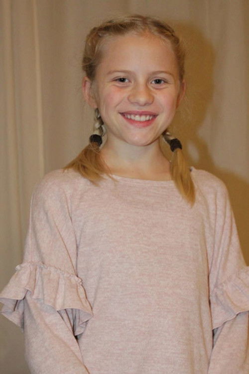 Cya Emma Blaack as Ruby Kessel