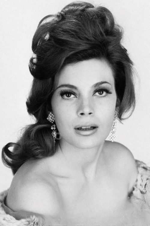 Stefania Careddu as Eugenia