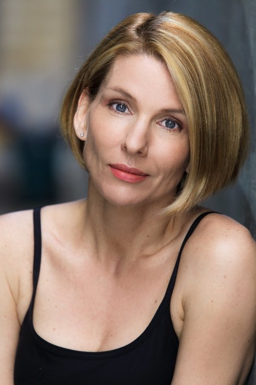 Madeleine Falk as Leanne Carver