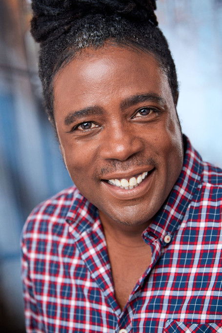 Tamir Yardenne as Early Human