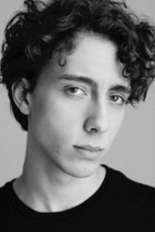 Léo Siminot as Léo