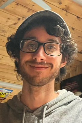 Benjamin Cash as Clown #2