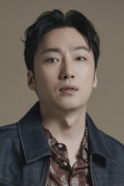 Yang Taek-ho as Park Joon-beom