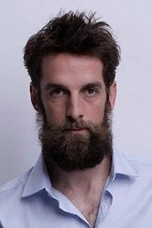 Jakob Agermose Pedersen as Tobias