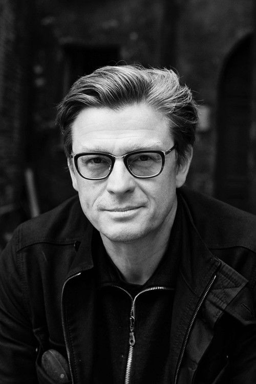 Hendrik Handloegten as 