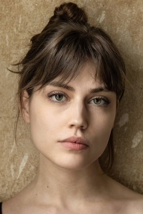 Eléa Ferrari as Sabbi