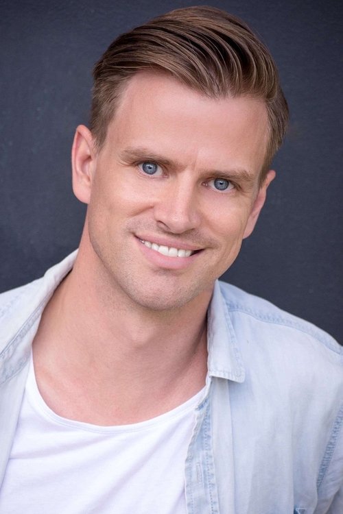 Steve Danielsen as Jeff Handley