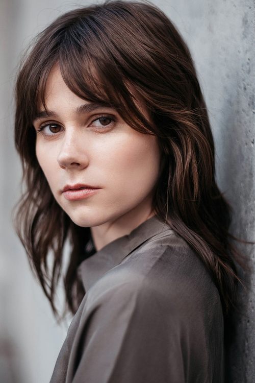 Cassandra Phillips-Grande as Barista