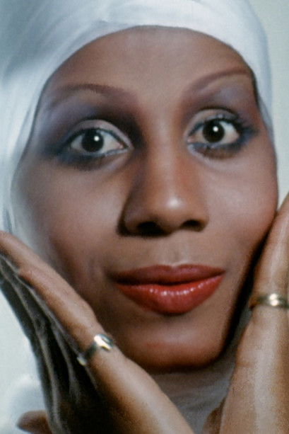 CheChe Archibald as Birdie