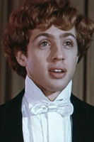 Mikhail Kislyarov as Tolya