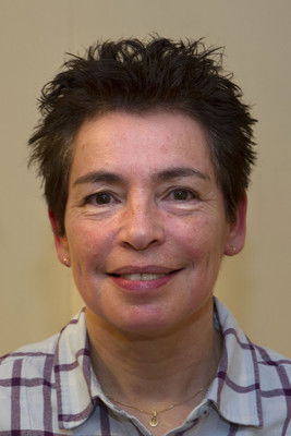 Annemarie Henselmans as Oma Pluis / Willemijn / Brandweerman