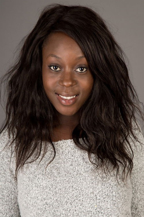 Jeanne Deprez as Fatou