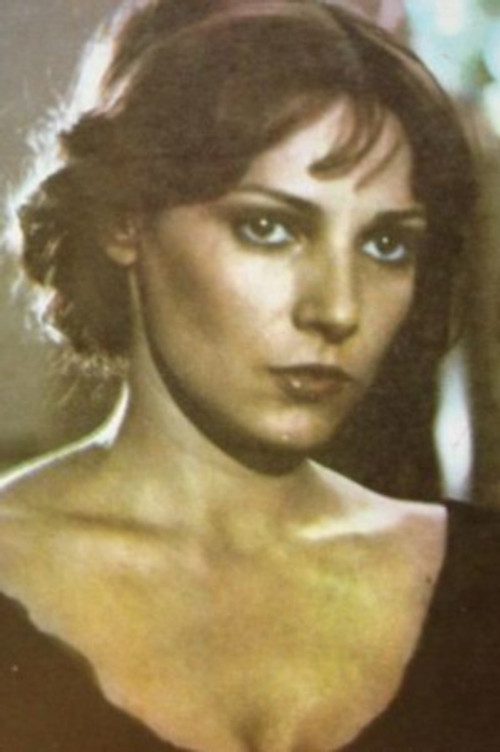 Elena Albu as Tecla
