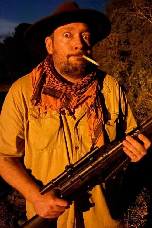 Chris Hewitt as Hunter 3