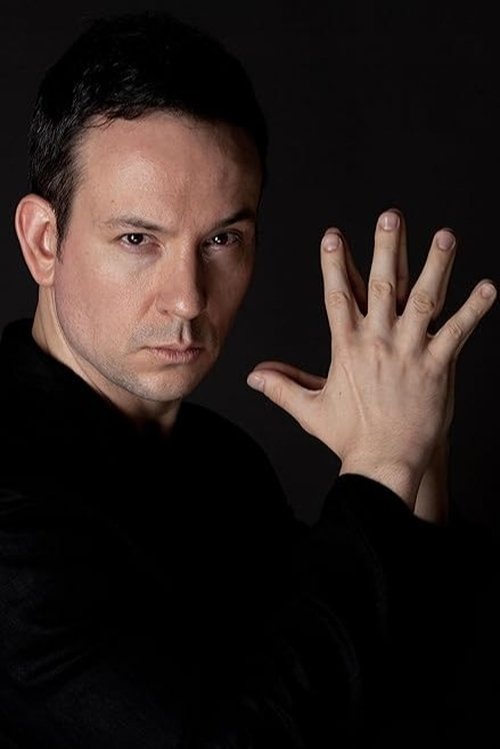 Nick Ford as Officer Stille