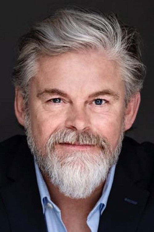 Stig Rossen as Vært