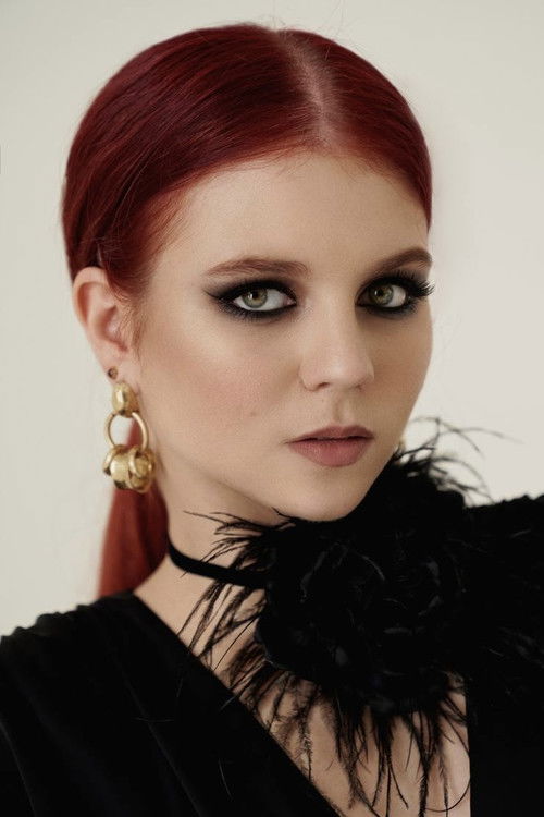 Александра Игнатова as 