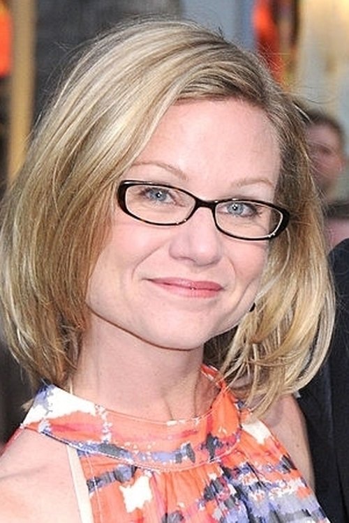 Phyllis Lyons as Betty