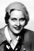 Annie Markart as Erna Kabisch