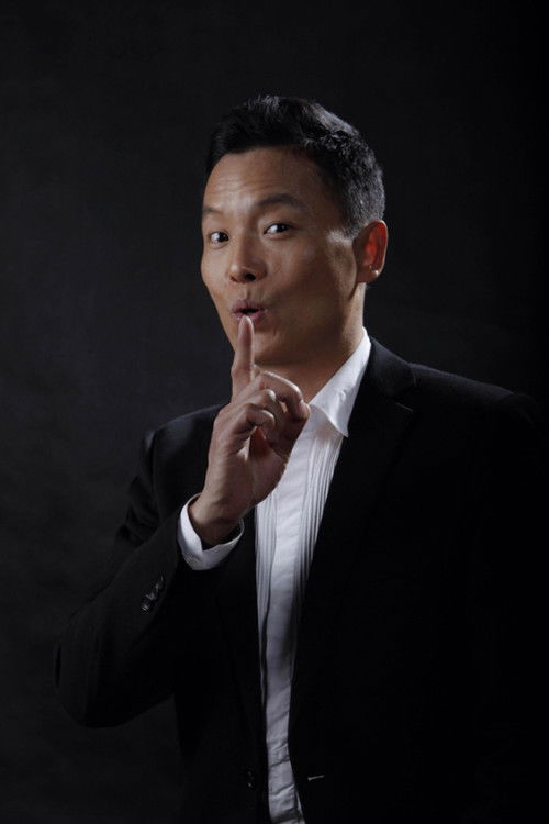 Zhou Weixing as Uncle Li