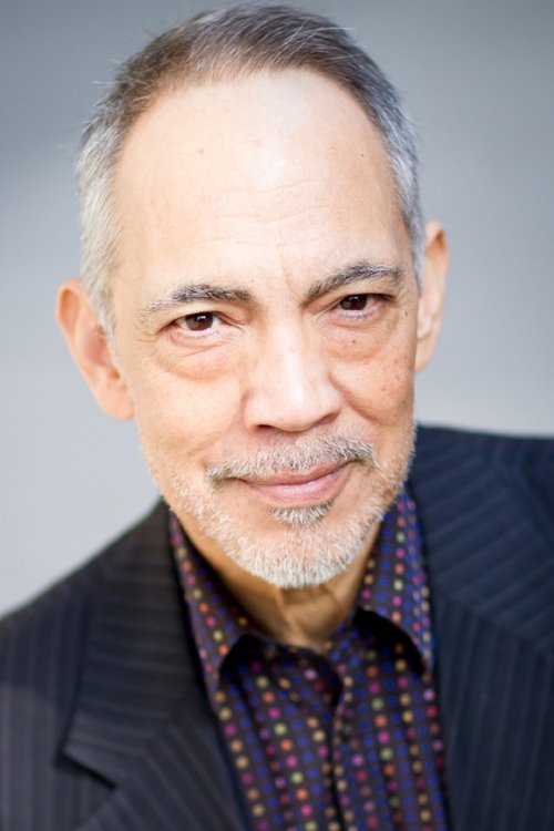 Thom Sesma as Agent Sam King