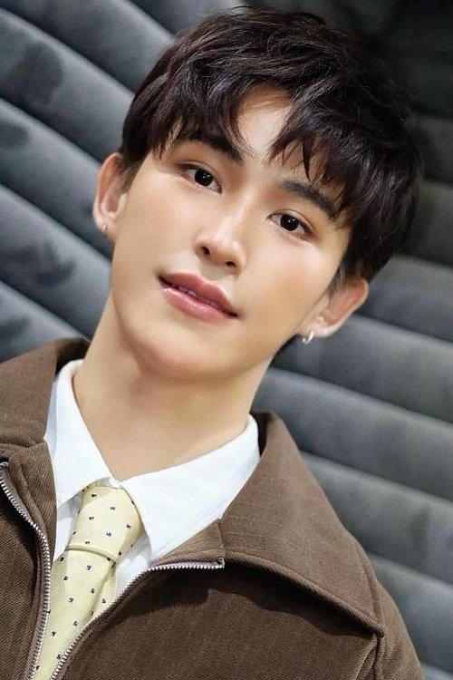 Piyangkull Saohin as Kaeng