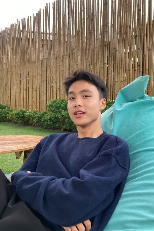 Peeranut Siripongsanuwat as 