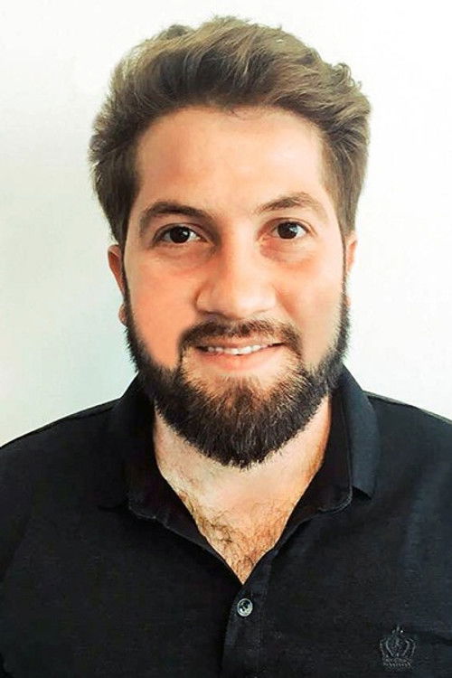 Chingiz Mutallimov as Müşfiq