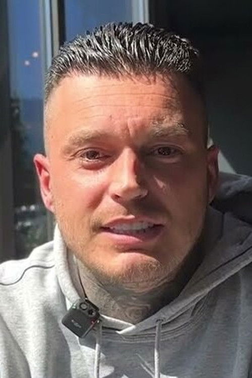 Davey Schniermanni as Self