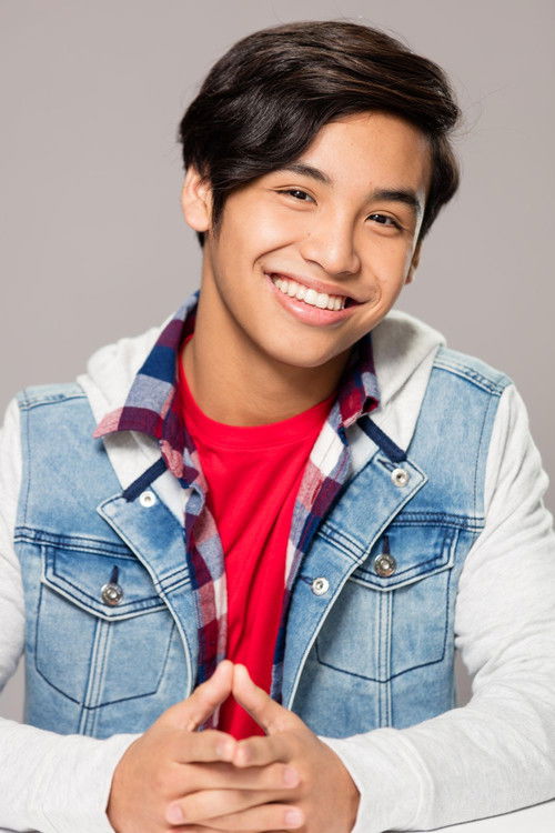 Enzo Rodriguez as Juan