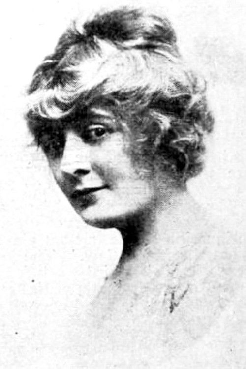 Della Connor as Mildred Munston
