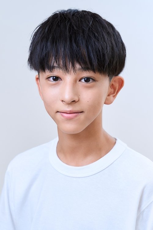 Ryosuke Yagami as Issa Tominaga
