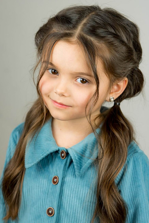 Kira Sayapina as Gayane