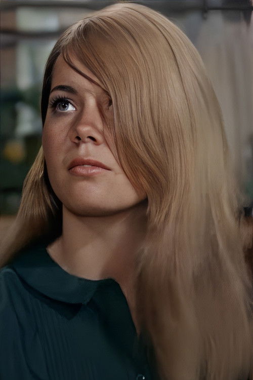 Julie Cohn as LuAnn Crawford