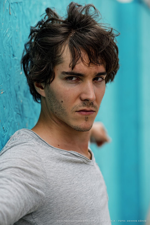 François Goeske as Konrad